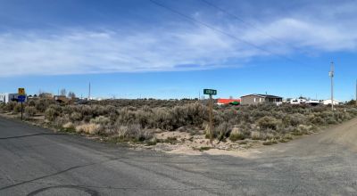 Christmas Valley Townsite Lot on Paved Road with Utilities Available - Build or Camp