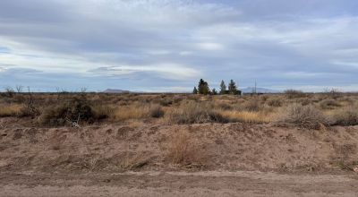Southwestern Homesites One Acre Lot - 2WD Road