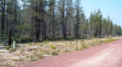 One Acre Lot Near Crater Lake Southern Oregon - Power - HWY 97 - Camping Permitted